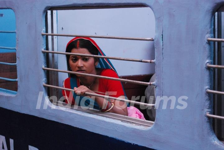 Ekta Tiwari as Radha looking worried