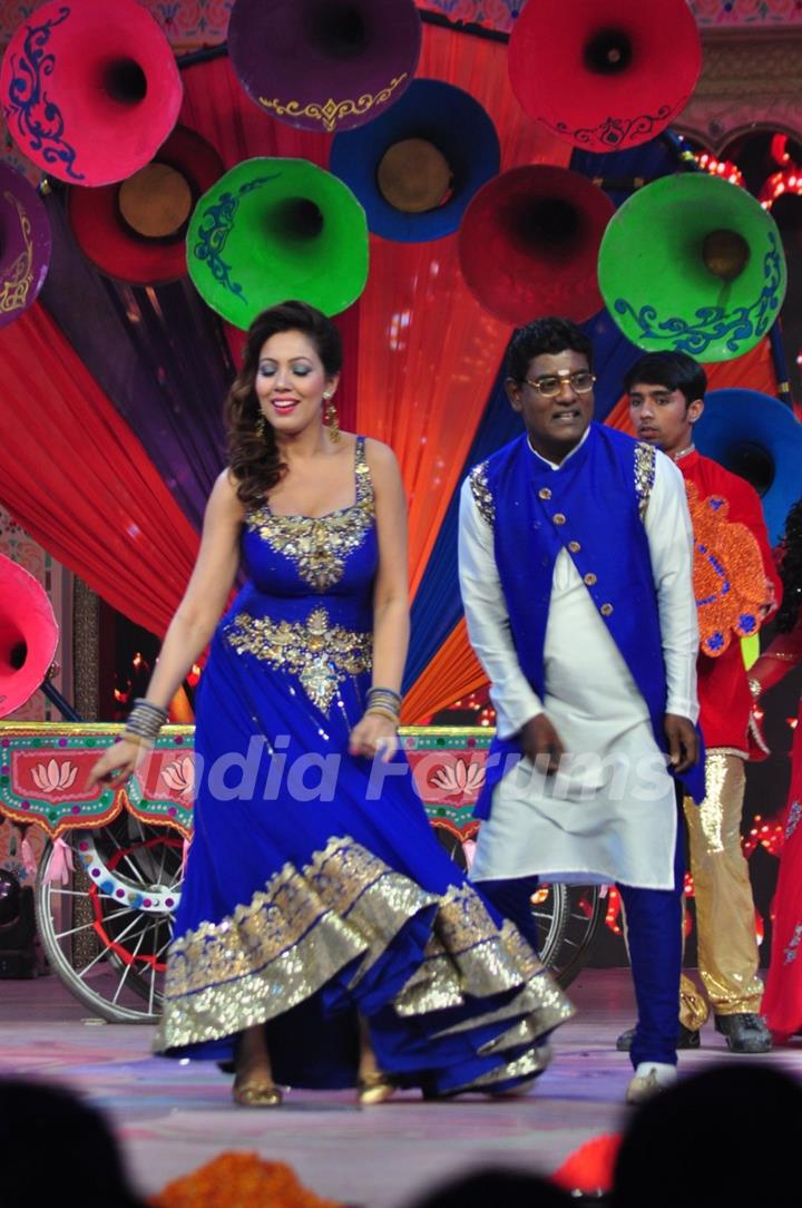 Tanuj Mahashabde and Mummun Dutta perform at SAB TV Holi Celebrations