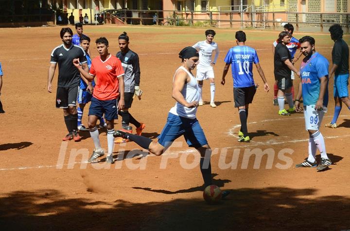 Dino Morea Snapped Playing Football