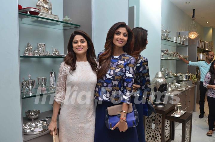 Shilpa Shetty and Shamita Shetty Snapped at  Akanksha Aggarwal's Store Launch