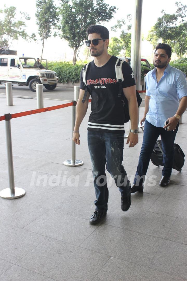 Sooraj Pancholi Snapped at Airport