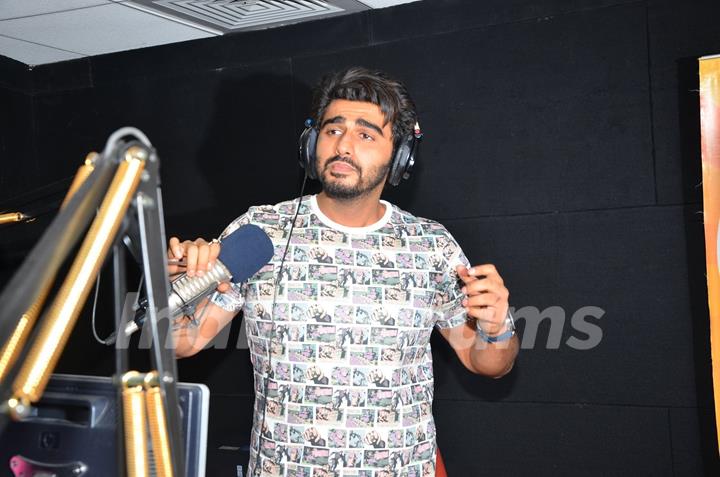 Arjun Kapoor Visits Oye FM's office