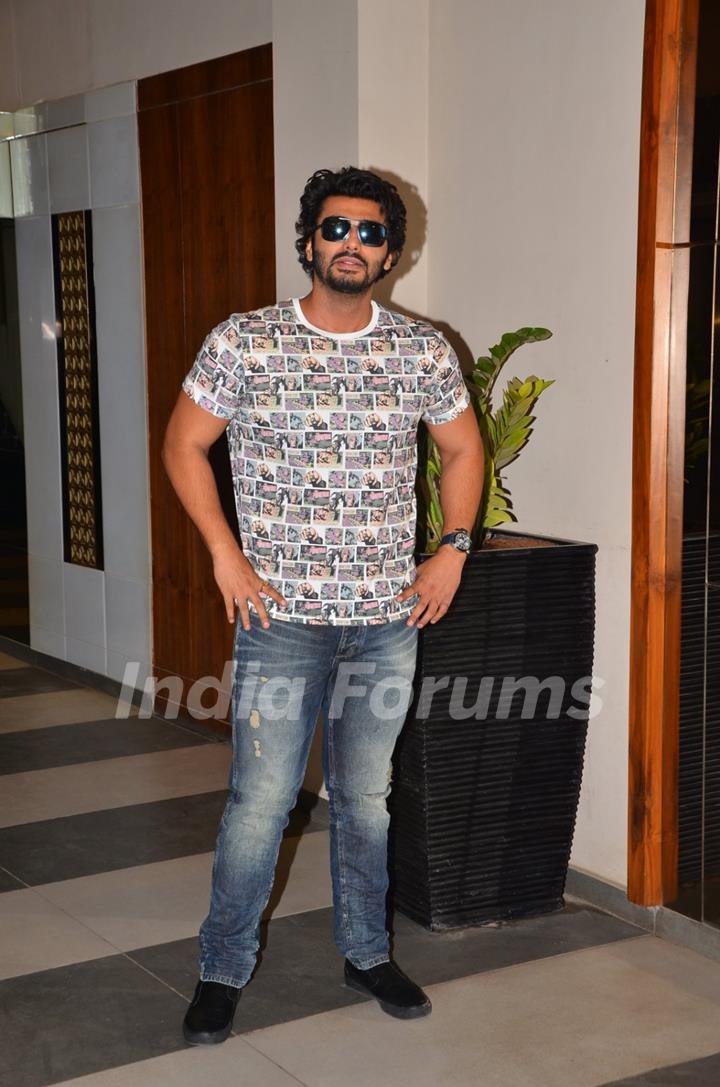 Arjun Kapoor Visits Oye FM's office