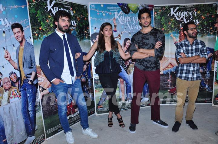 Kapoor & Sons team come together for Photo Shoot