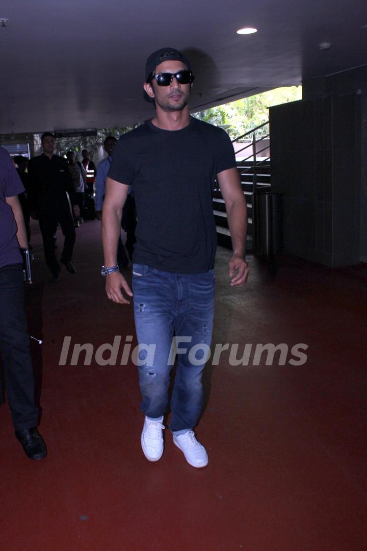 Sushant Singh Rajput Snapped at Airport