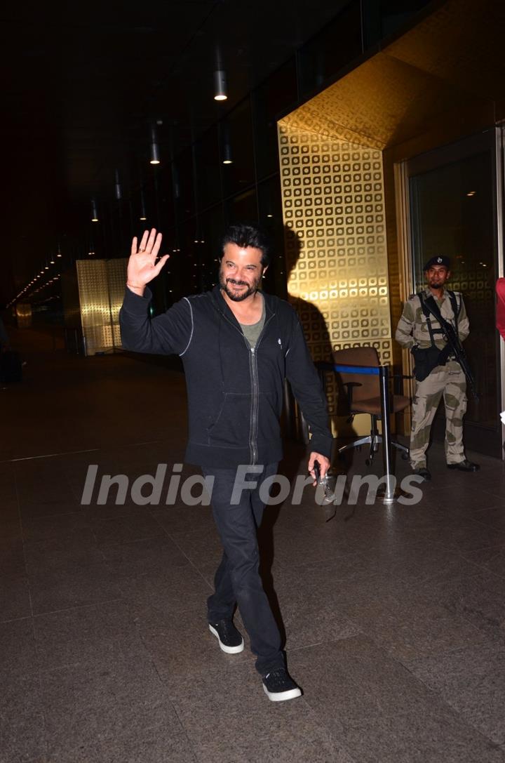 Anil Kapoor Snapped While Leaving for TOIFA