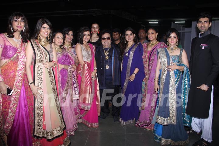 Singer Bappi Lahiri with Mrinal Kulkarni and Shaina NC at CPAA Fevicol Show