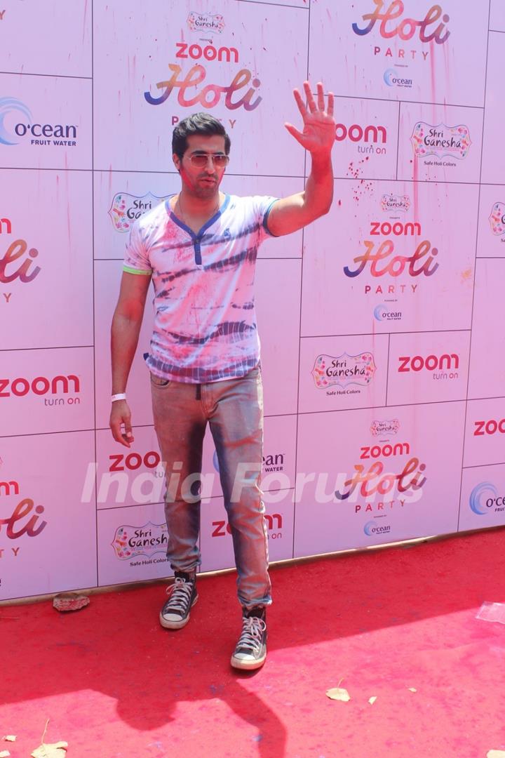 Akshay Oberoi at Zoom Holi Party