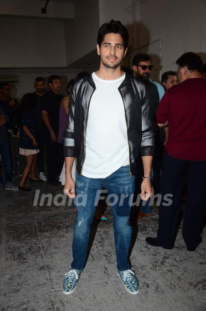 Sidharth Malhotra at Kapoor and Sons Success Meet