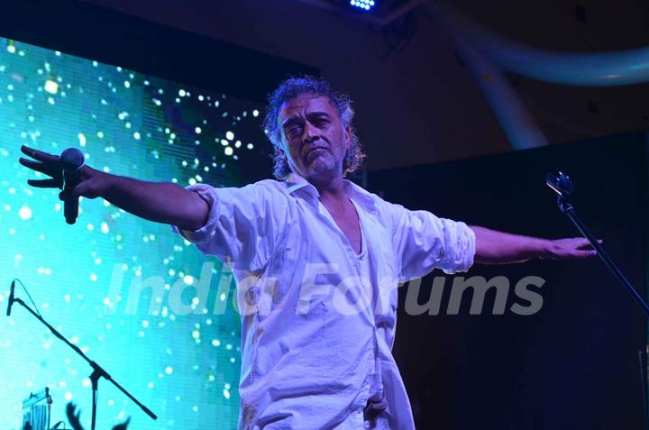 Lucky Ali Performs at a Music Concert in Mumbai