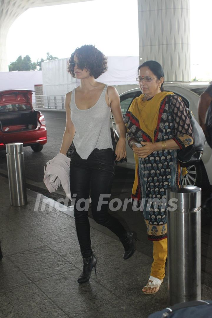 Airport Spotting: Kangana Ranaut