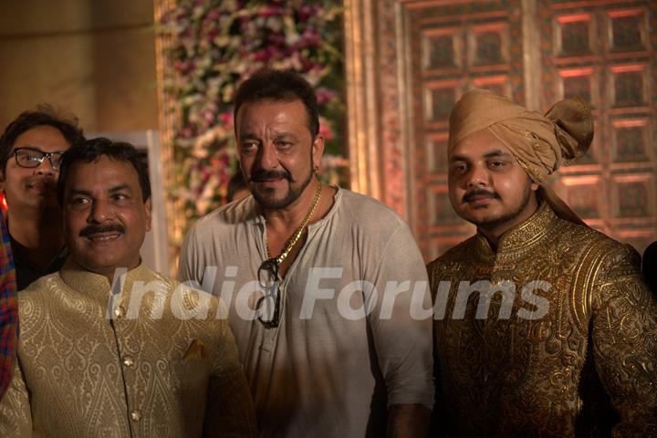 Sanjay Dutt attends Wedding Reception of MLA Naseem Khan's son Aamir Khan