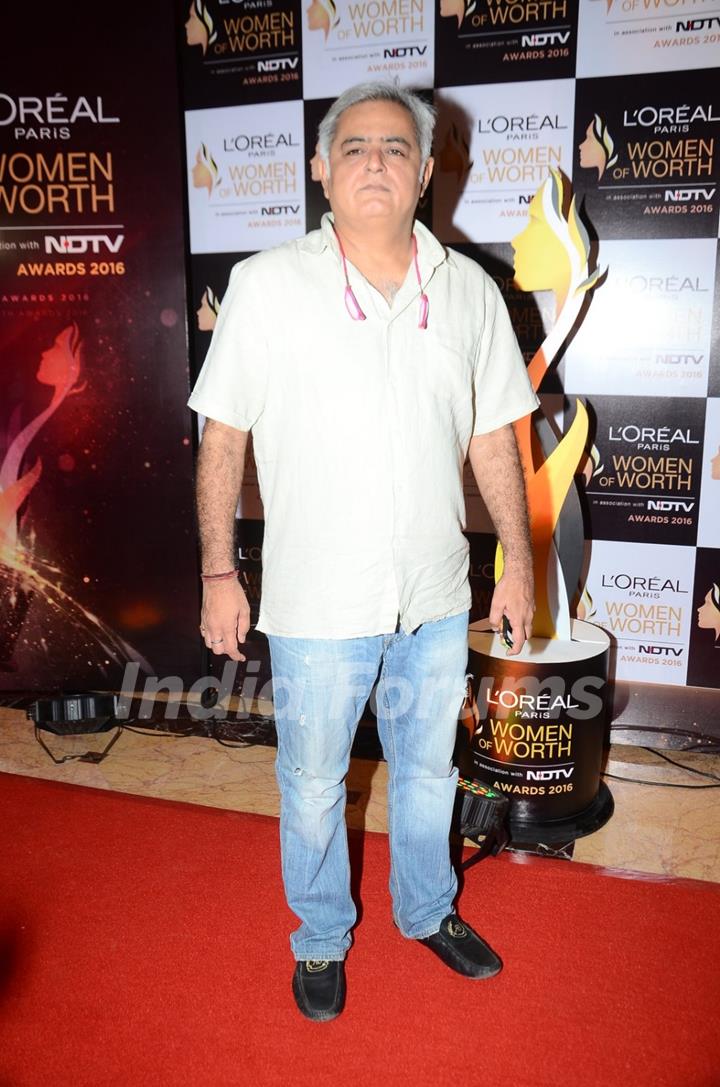 Hansal Mehta at NDTV L'Oreal Paris 'Women of Worth Awards'