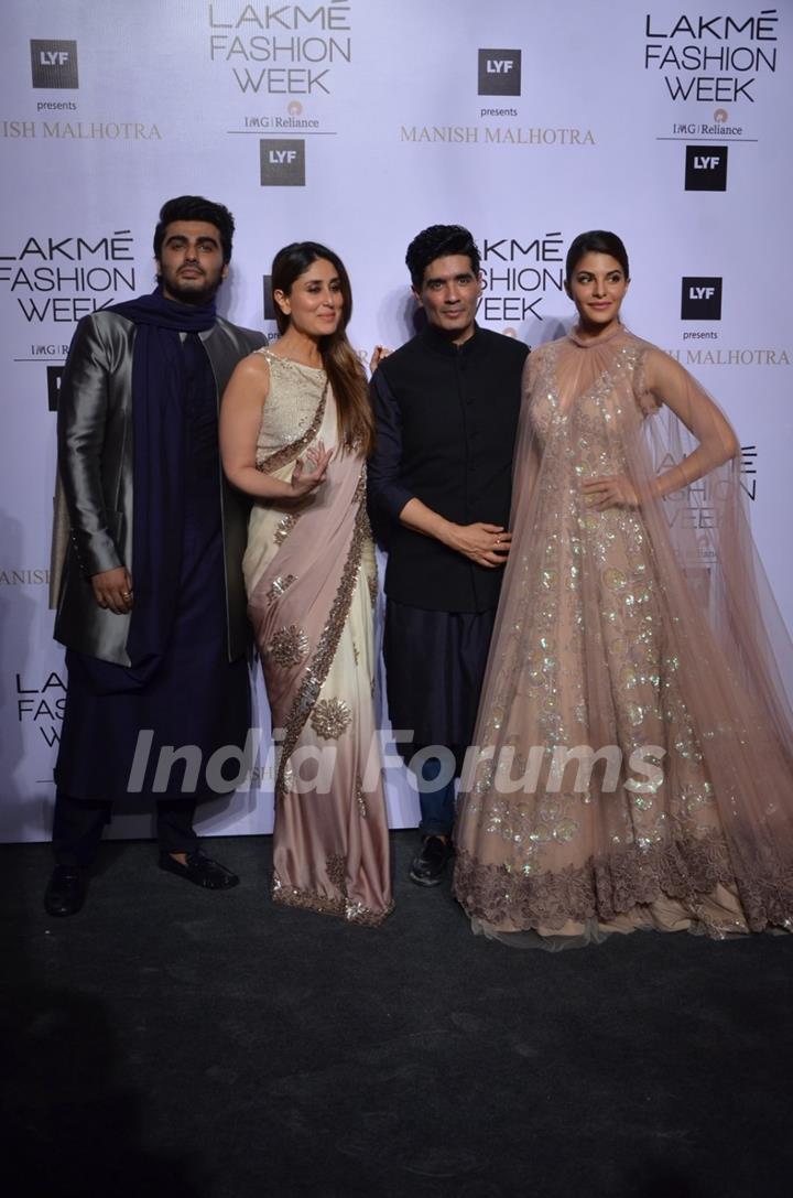 Arjun Kapoor, Kareena Kapoor, Manish Malhotra and Jacqueline Fernandes at Lakme Fashion Show 2016