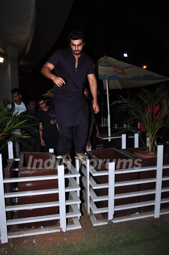 Arjun Kapoor Meets Fans