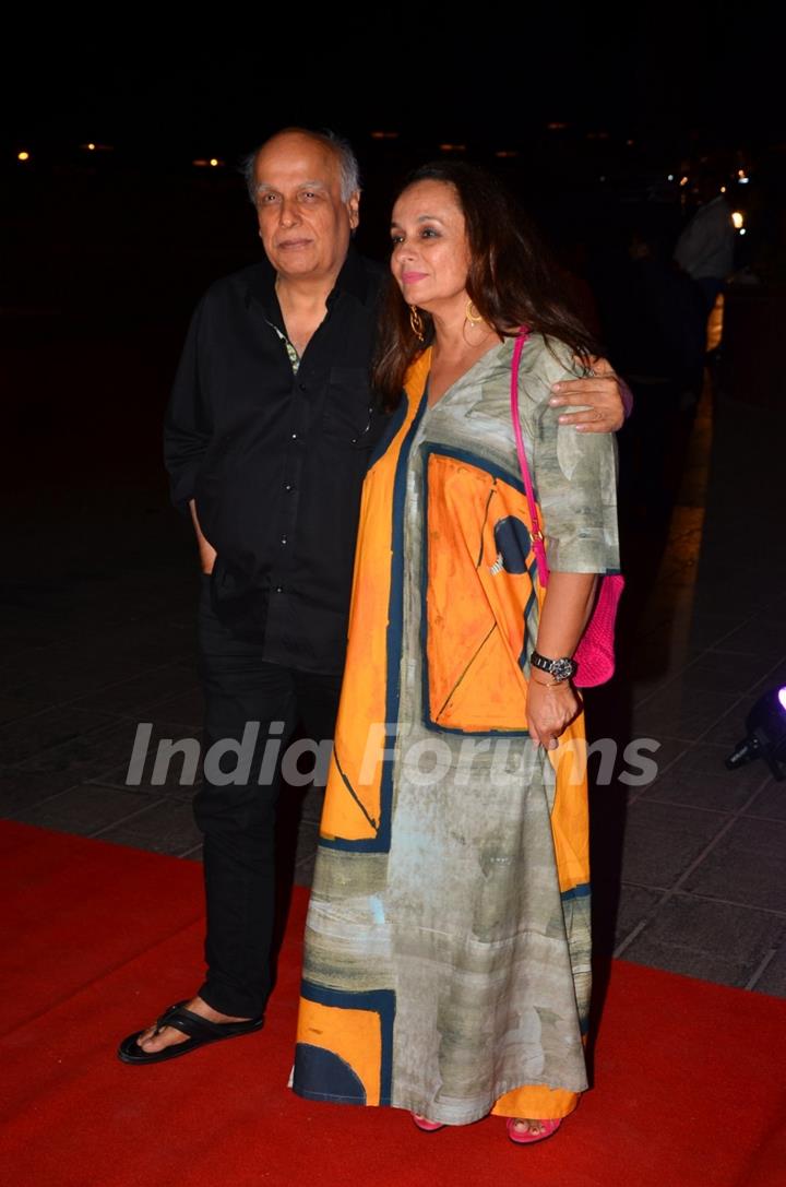 Mahesh Bhatt and Soni Razdaan at Kapoor & Sons Success Bash