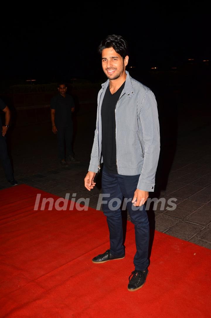 Sidharth Malhotra at Kapoor & Sons Success Bash