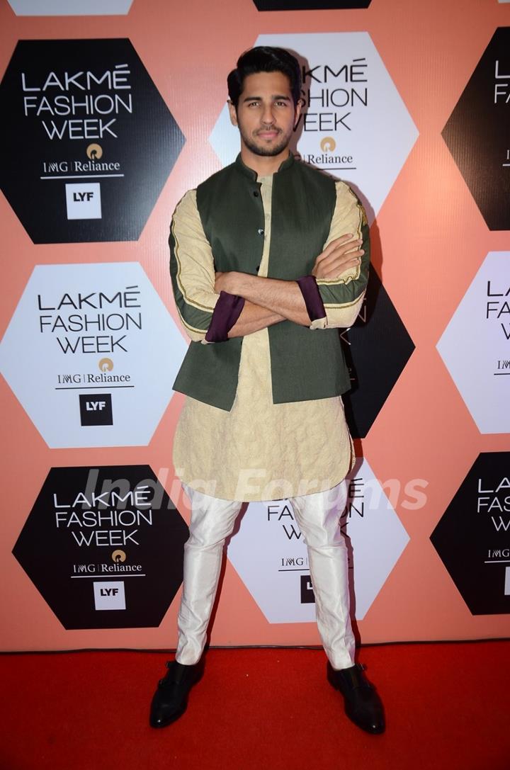 Sidharth Malohtra at Lakme Fashion Show 2016 - Day 4