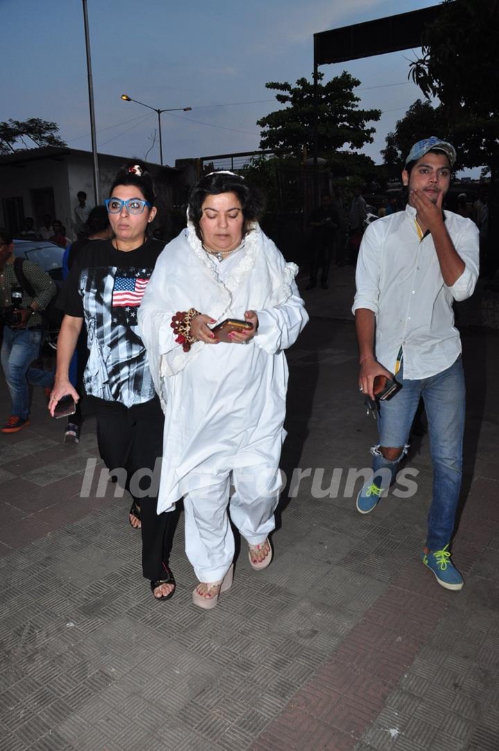 Dolly Bindra at Pratyusha Banerjee's Funeral