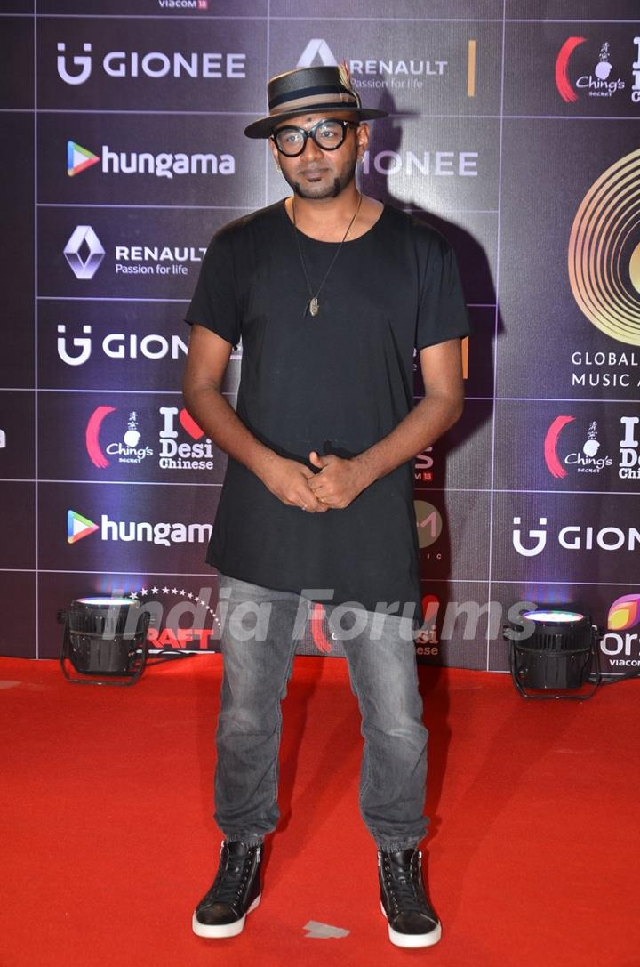 Benny Dayal at COLORS GiMA AWARDS 2016