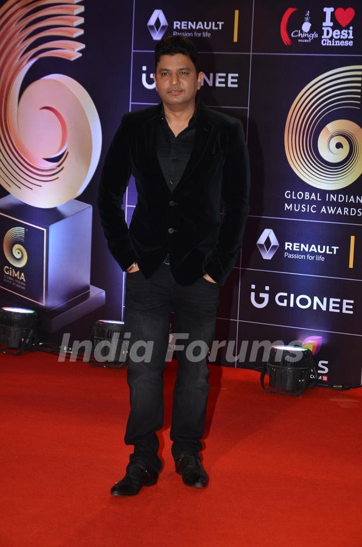 Bhushan Kumar at COLORS GiMA AWARDS 2016