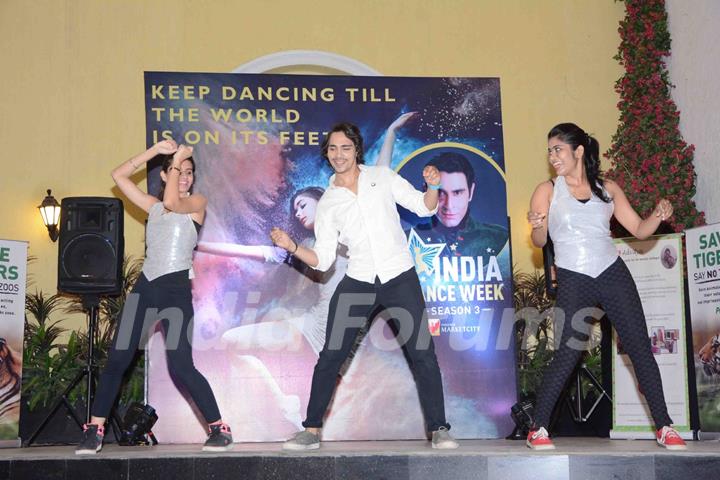 'India Dance Week' Season 3 Hosted by Sandip Soparkar