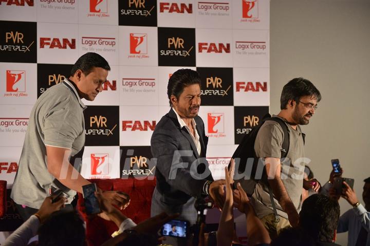 Shah Rukh Khan at Press Meet of 'Fan' in Noida