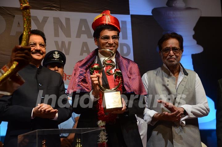 Vishwanathan Anand at Hridaynath Mangeshkar Award 2016