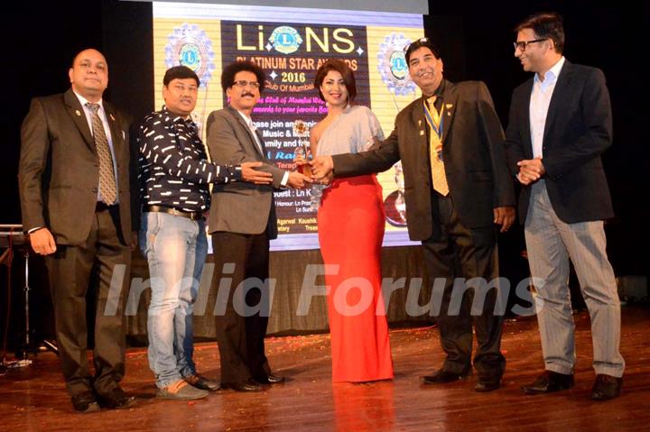 Debina Bonnerjee Choudhary felicitated at Lions Platinum Star Awards