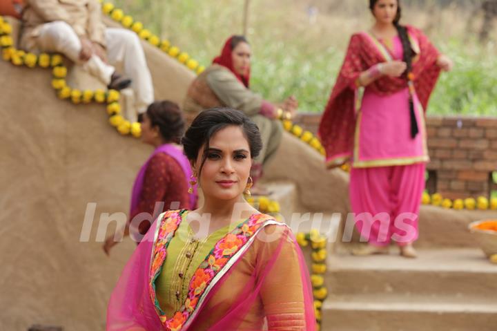 Richa Chadda turns photographer for Sarabjit