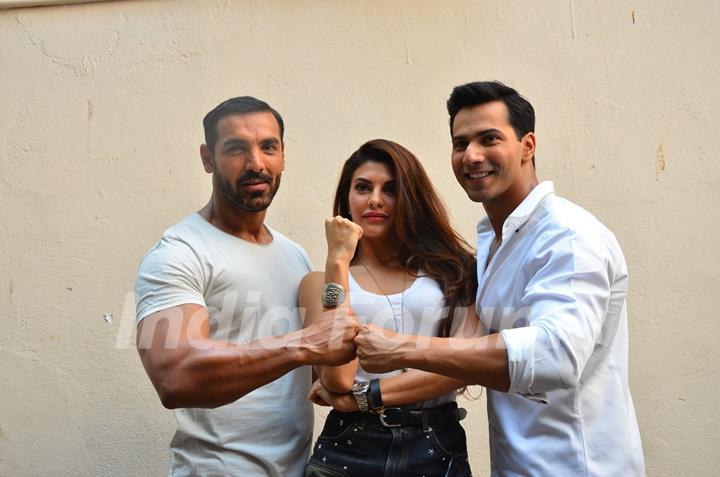 Varun Dhawan, Jacqueline Fernandes and John Abraham at Wrap Shoot of Dhishoom