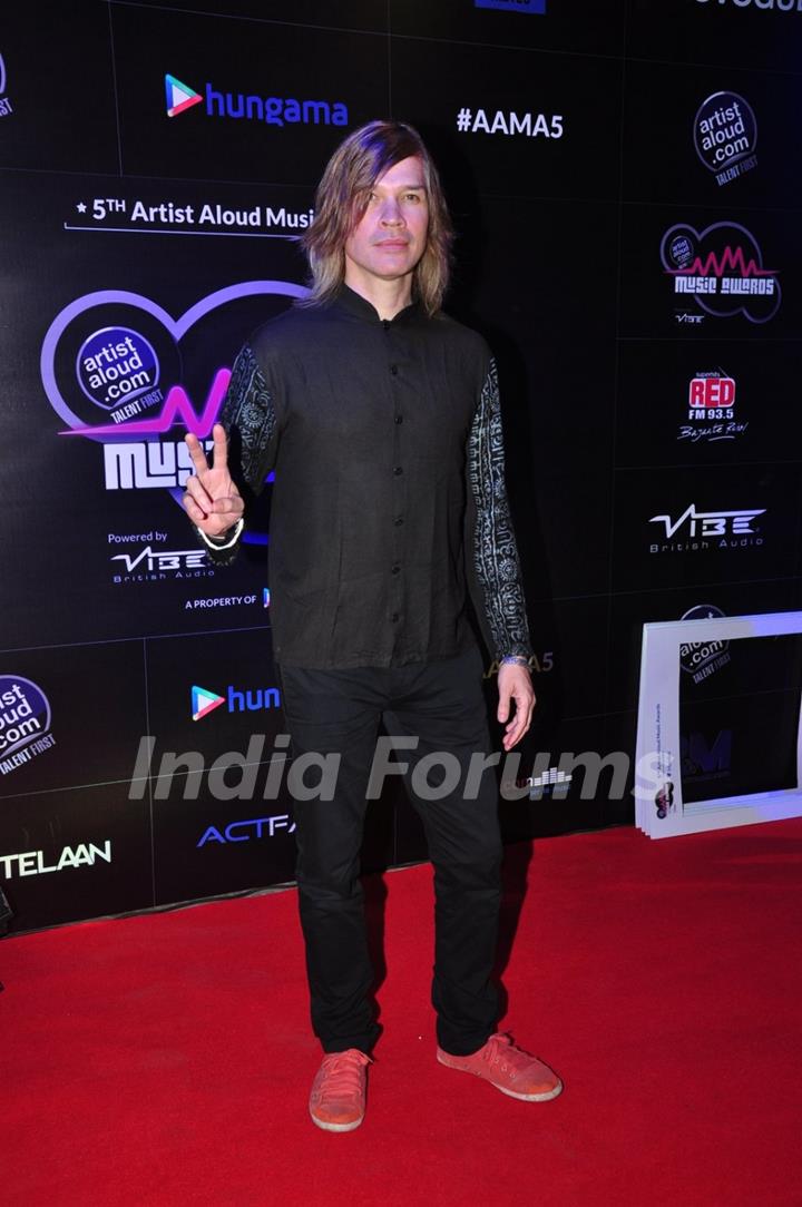 Luke Kenny at Artist Aloud Music Awards