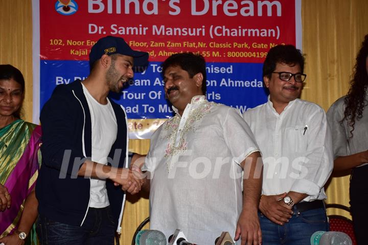 Varun Dhavan at Dr Samir Mansuri's NGO 'BLIND DREAMS'