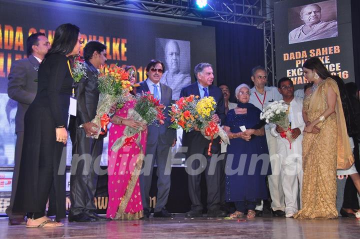 Sanjay Khan, Ratan Tata and Shabana Azmi at Dadasaheb Phalke Award
