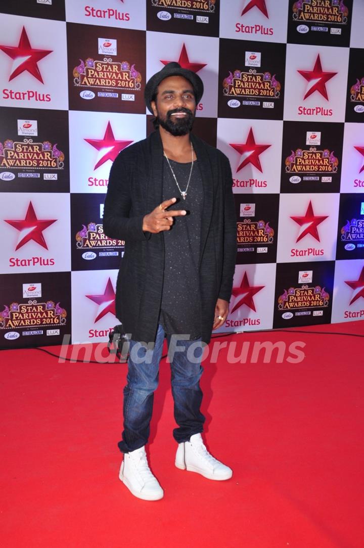 Remo Dsouza at Star Parivar Awards Red Carpet Event