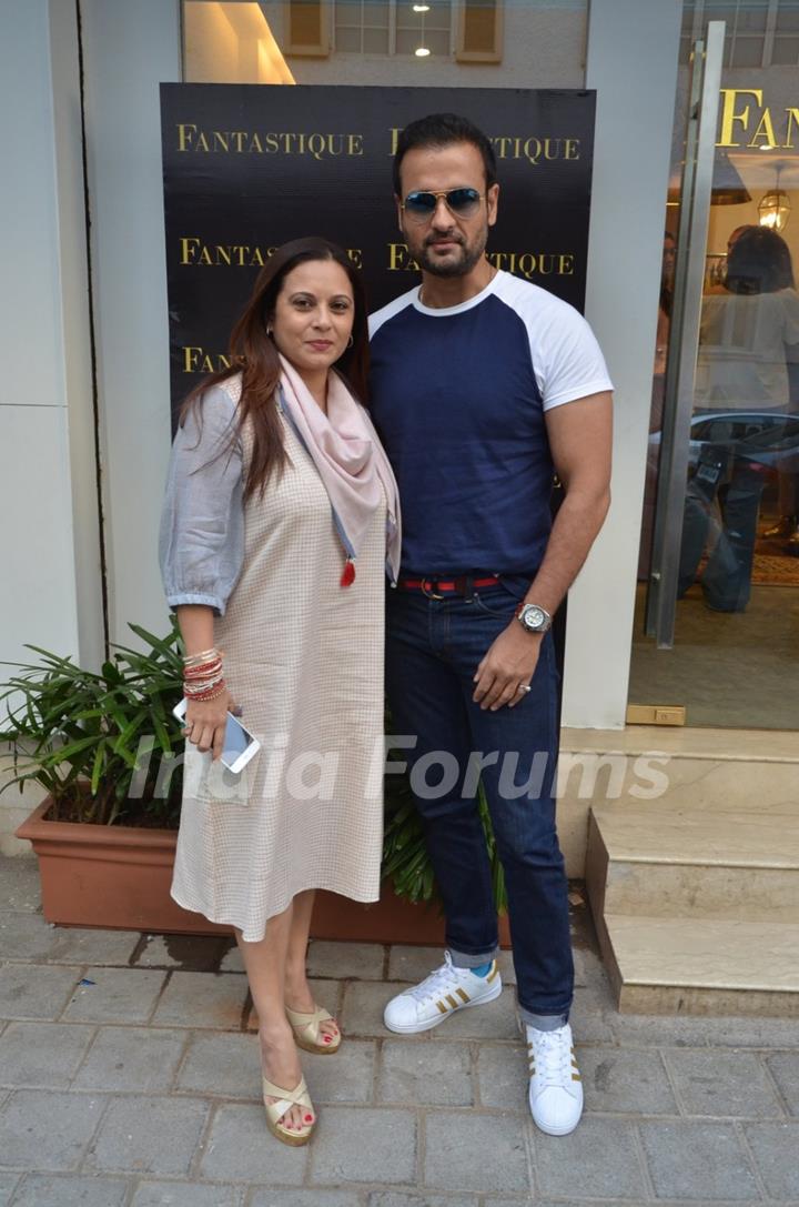 Rohit Roy and Mansi Joshi at Abu Jani Sandeep Khosla's Fantastique store launch