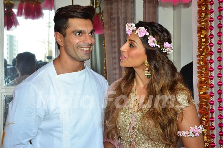 Karan - Bipasha's Mehendi Ceremony