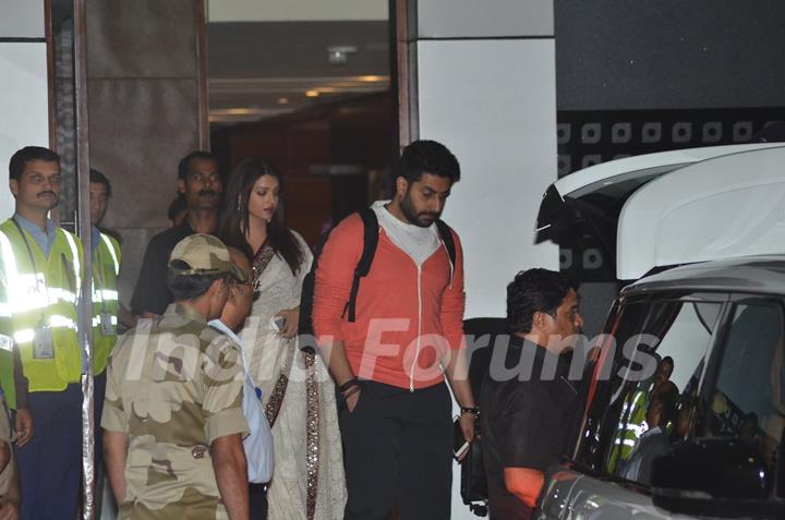 Abhishek Bachchan and Aishwarya Rai Bachchan at Family returns from the 'National Award Ceremony'