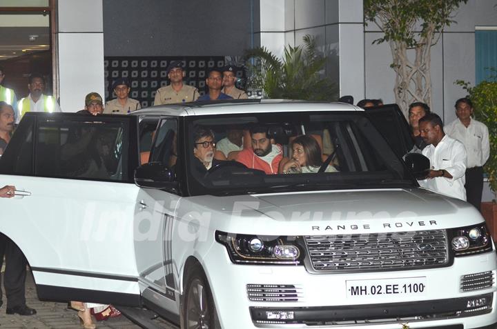 Bachchan Family returns from the 'National Award Ceremony'