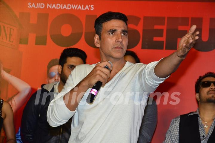 Yes You!! - Akshay Kumar at Launch of song 'Taang Uthake' of 'Housefull 3'