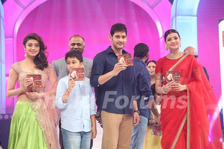 Mahesh Babu, Kajal Aggarwal and Pranitha Shubhash atTrailer Launch of the film 'Brahmotsavam'