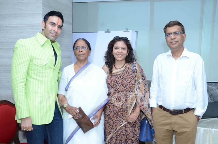 Sandip Soparrkar Hosts a Workshop for 'Adoption & Growing Years'