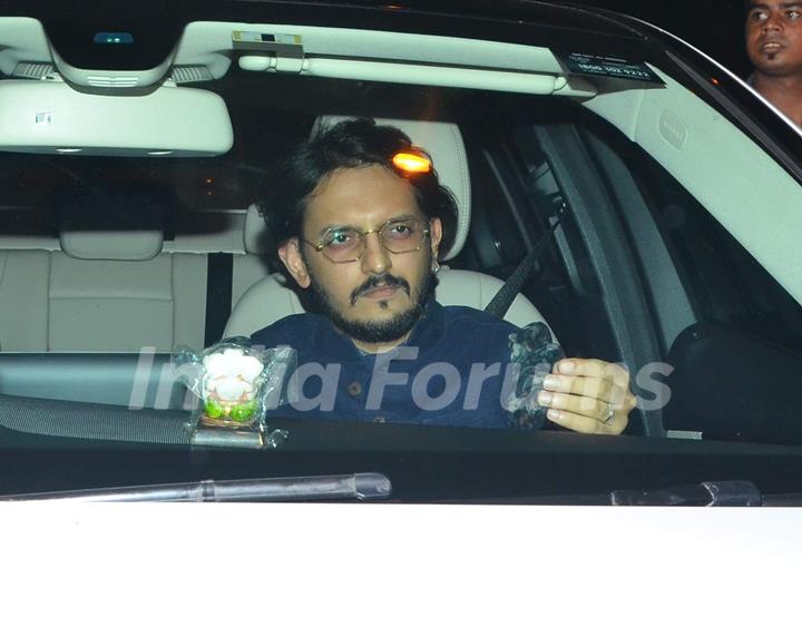 Vishesh Bhatt at Shah Rukh's  Dinner Party for Apple CEO TIM Cook