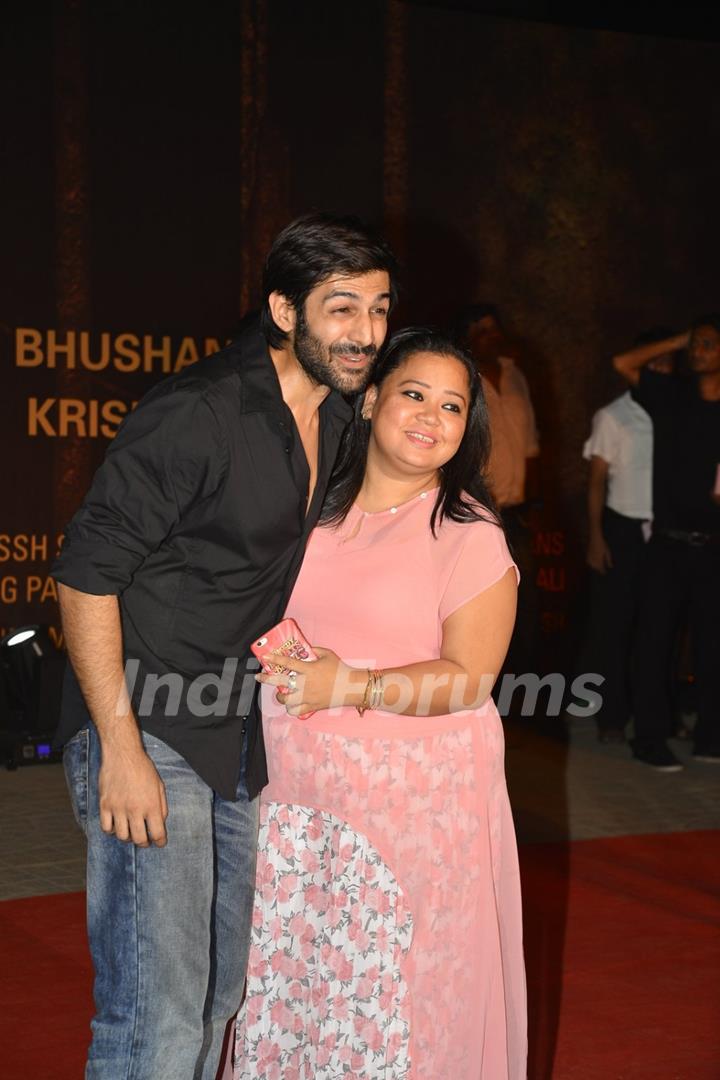 Jackky Bhagnani and Bharti Singh at Special Premiere of 'Sarabjit'
