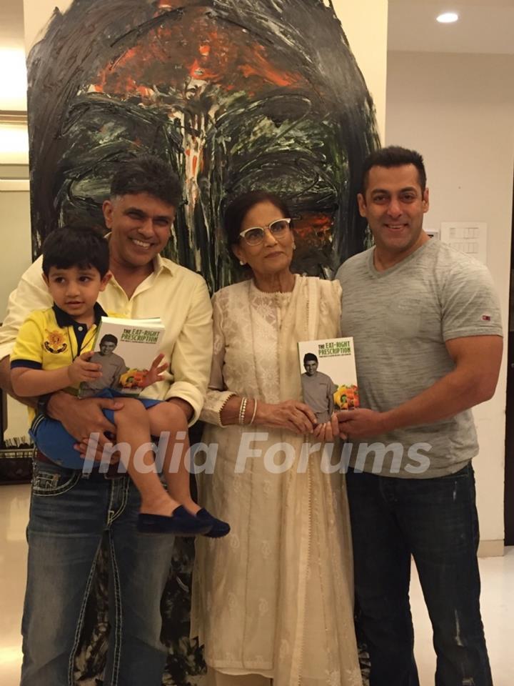 Salman Khan at the Launch of Dr. Muffi Lakdawala's Book 'The Eat Right Prescription'