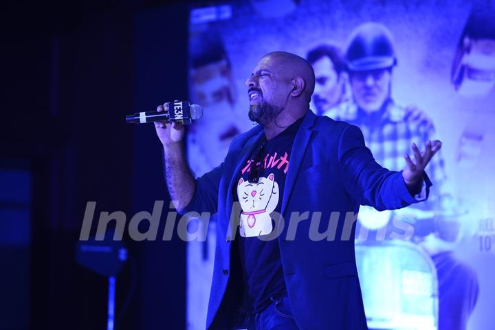 Vishal Dadlani Performs Song Launch of 'TE3N'