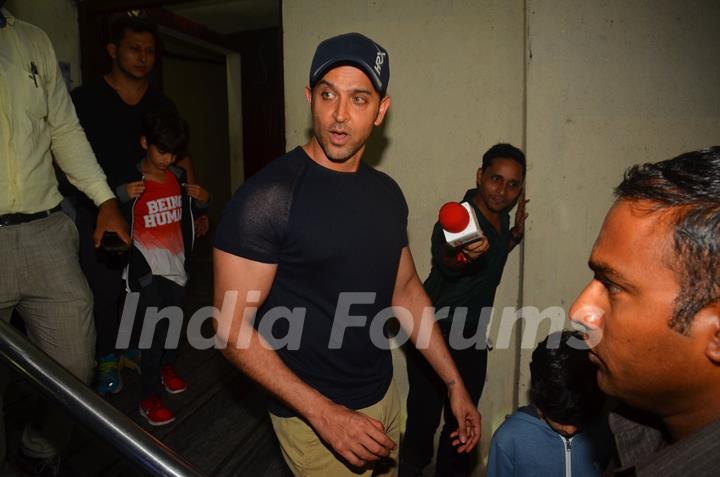 Hrithik Roshan & Tusshar Kapoor Snapped at PVR in Juhu