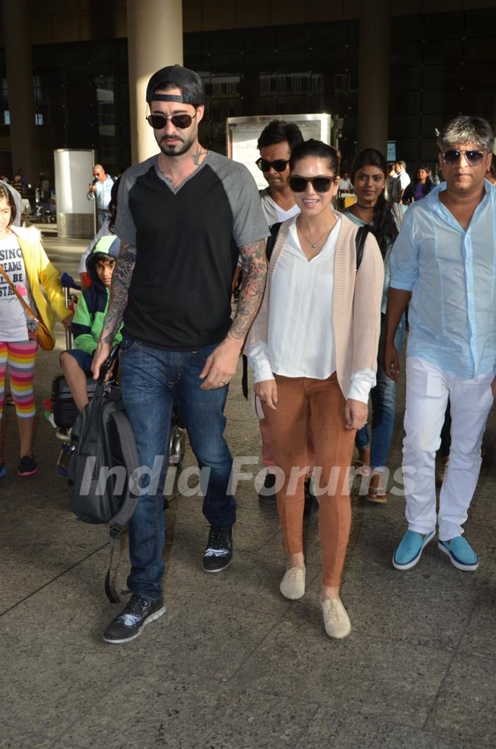 Sunny Leone with Daniel Weber Snapped at Airport