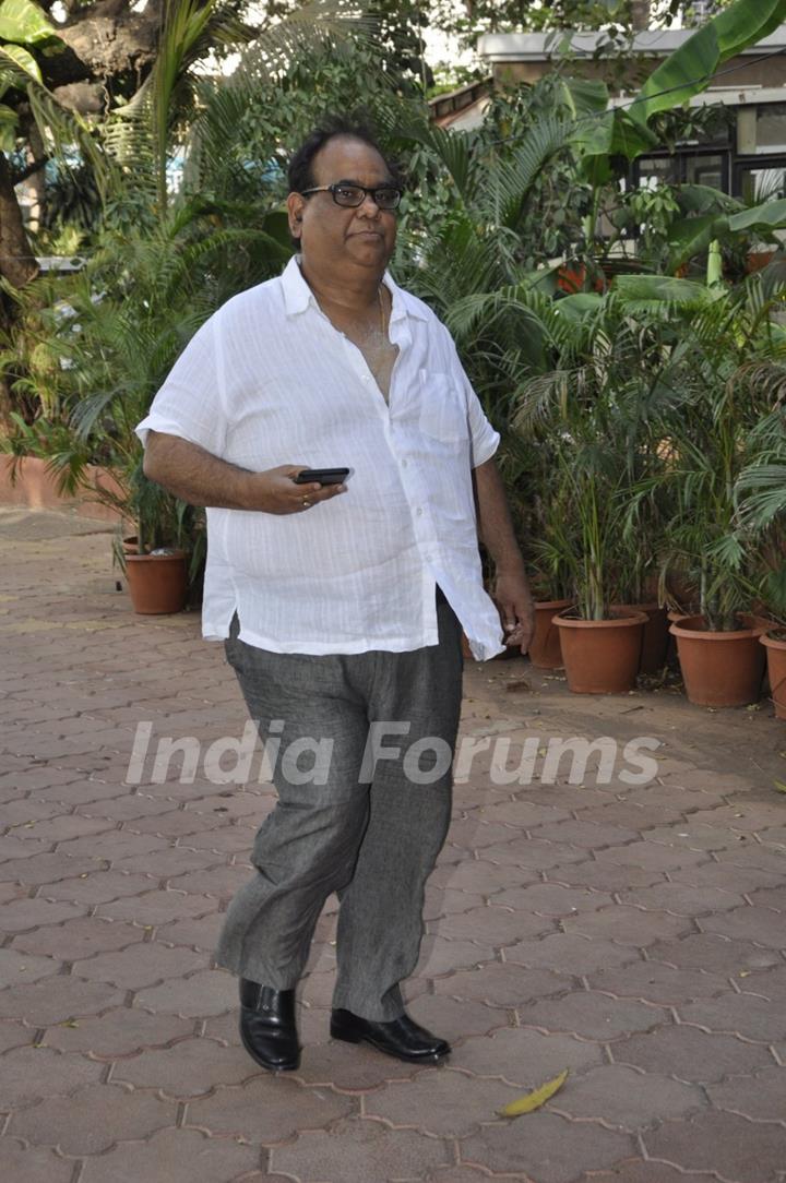 Satish Kaushik at Vikas Mohan's Prayer Meet