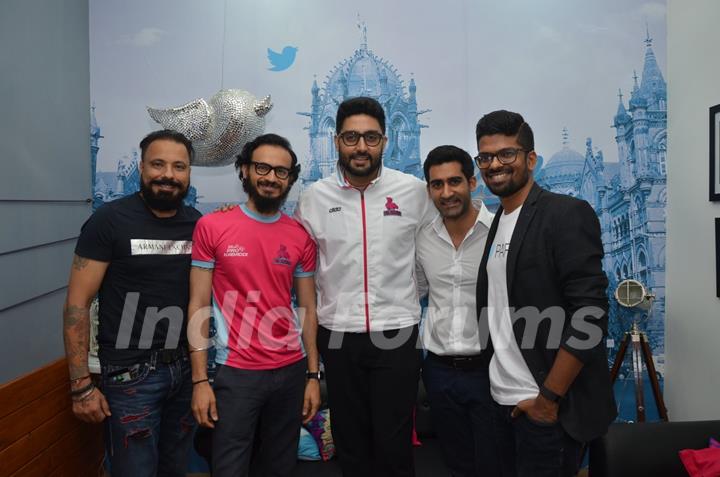 Abhishek Bachchan's 'Jaipur Pink Panthers' Partners with Twitter